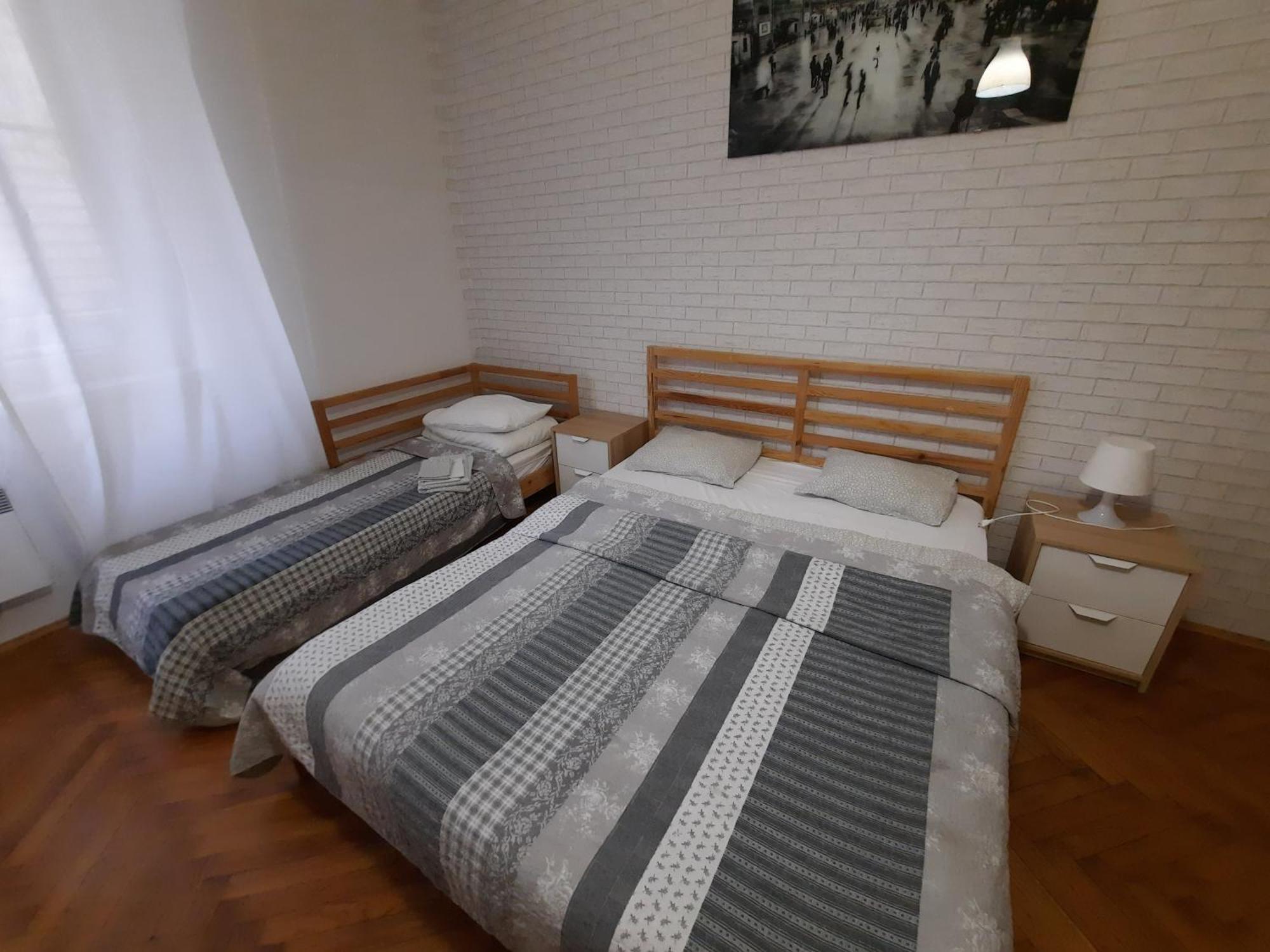 Lorf Hostel&Apartments Cracovia Exterior foto