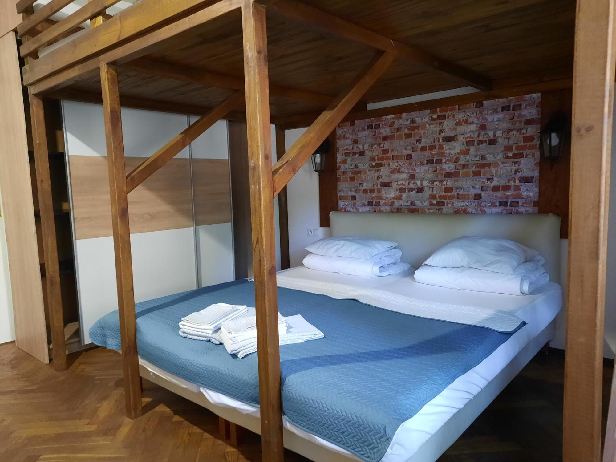 Lorf Hostel&Apartments Cracovia Exterior foto