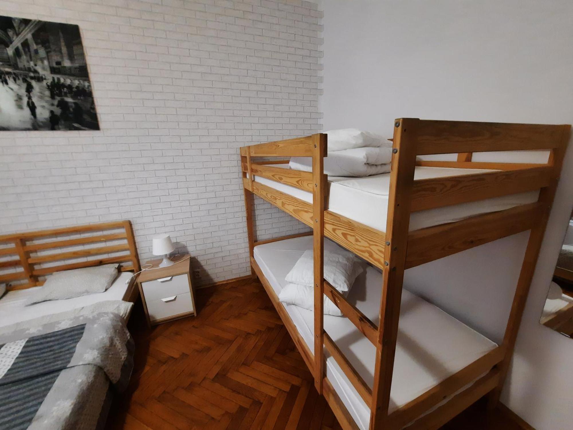 Lorf Hostel&Apartments Cracovia Exterior foto